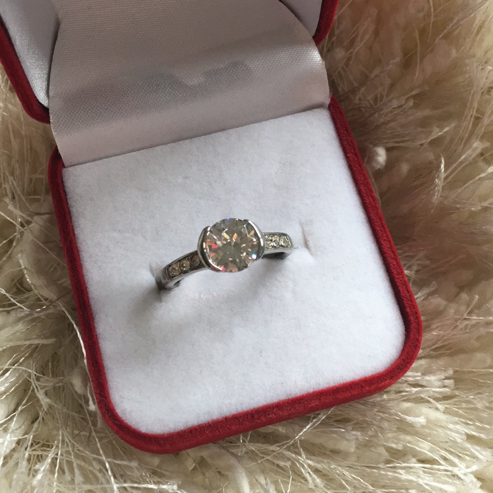 Beautiful Engagement Ring Style Ring